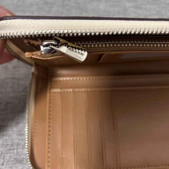 NEW Disney X Coach Medium Zip Around Wallet With Dumbo-Authentic - Picture 10 of 11